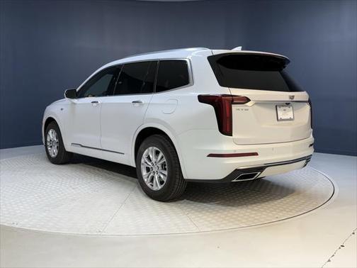 2025 Cadillac XT6 Luxury FWD