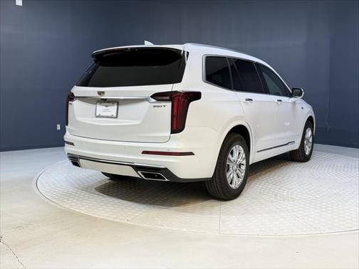 2025 Cadillac XT6 Luxury FWD