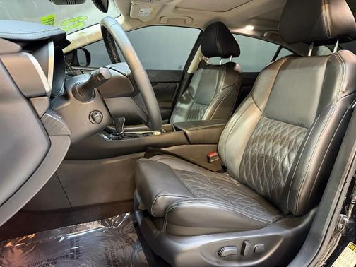 2023 Nissan Maxima 3.5 Platinum