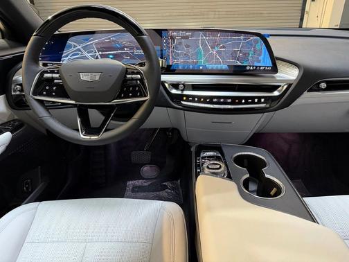 2026 Cadillac LYRIQ Sport
