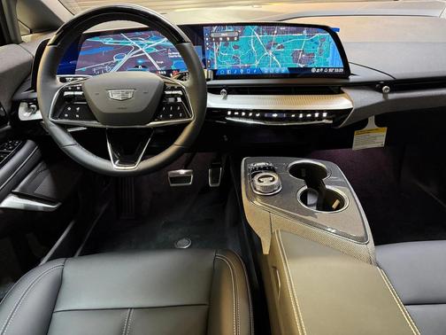 2026 Cadillac OPTIQ Luxury
