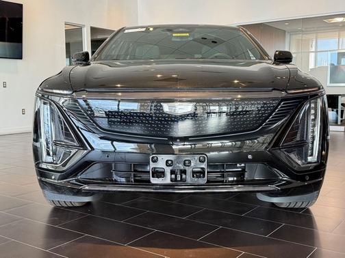 2025 Cadillac LYRIQ Sport