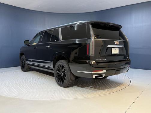 2025 Cadillac Escalade ESV Premium Luxury