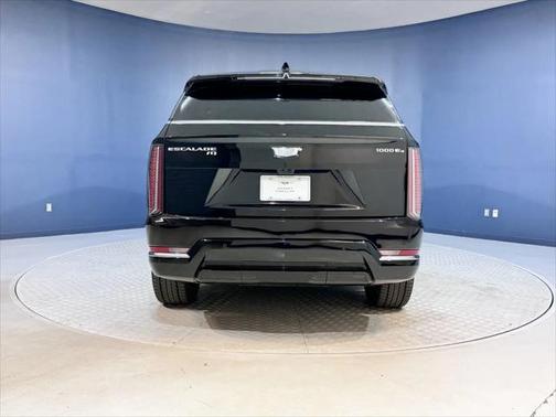 2025 Cadillac Escalade Luxury