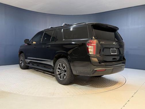 2022 Chevrolet Suburban 4WD Z71