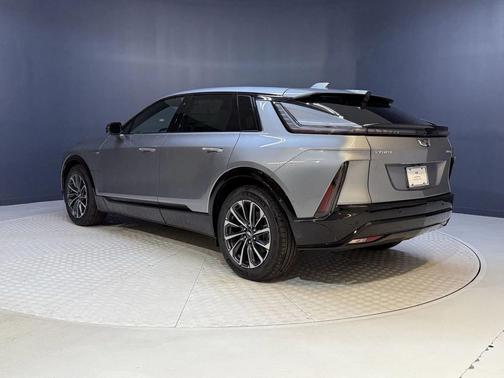 2025 Cadillac LYRIQ Sport