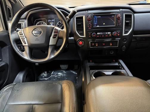 2018 Nissan Titan SV