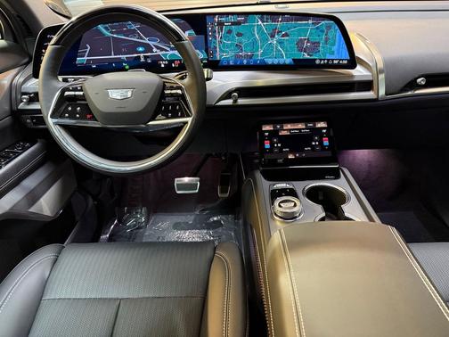 2026 Cadillac VISTIQ Luxury