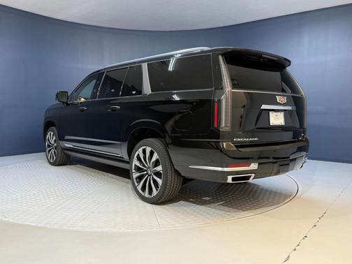 2026 Cadillac Escalade ESV Luxury