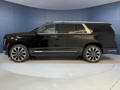 2026 Cadillac Escalade ESV Luxury