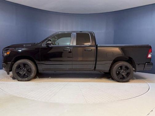 Diamond Black Crystal Pearlcoat 2021 RAM 1500 Big Horn/Lone Star