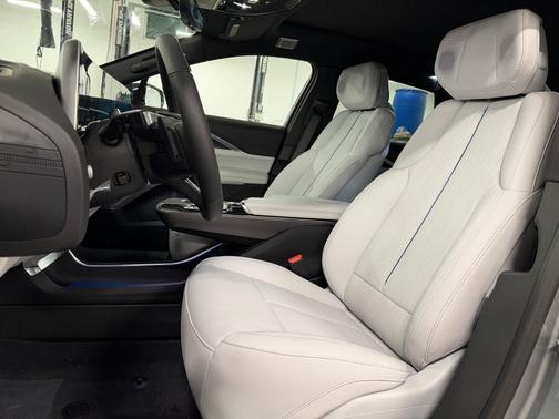 Argent Silver Metallic 2026 Cadillac LYRIQ Premium Sport