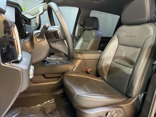 2025 GMC Sierra 3500 Denali