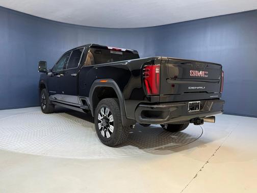 2025 GMC Sierra 3500 Denali