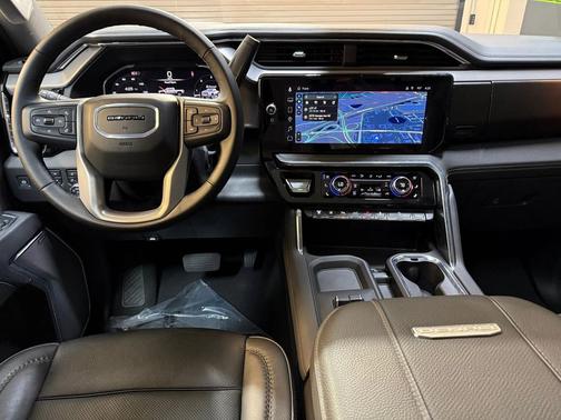 2025 GMC Sierra 3500 Denali