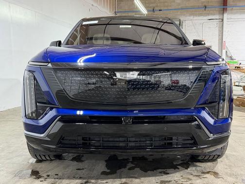 Opulent Blue Metallic 2026 Cadillac VISTIQ Sport