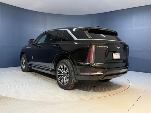 2026 Cadillac Escalade IQ Luxury