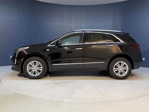 Stellar Black Metallic 2026 Cadillac XT5 Luxury