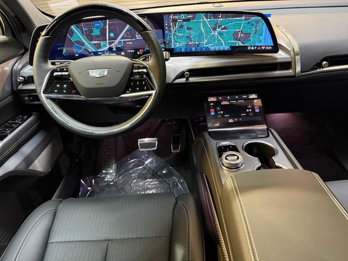 2026 Cadillac VISTIQ Luxury