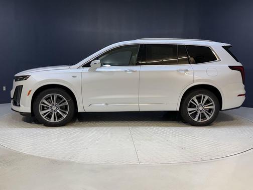 2025 Cadillac XT6 Premium Luxury FWD