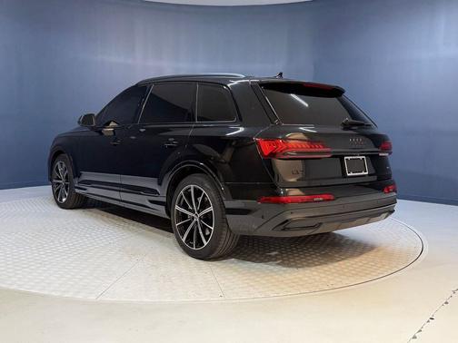 2023 Audi Q7 55 Prestige