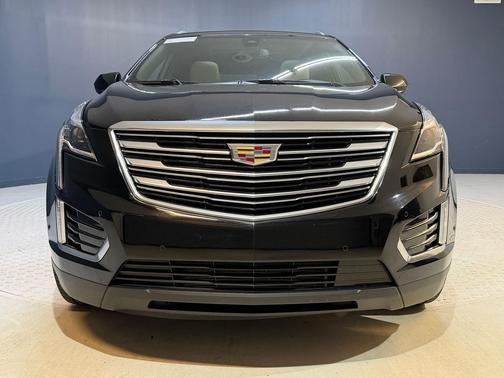 Stellar Black Metallic 2019 Cadillac XT5 Premium Luxury