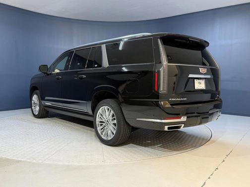 2025 Cadillac Escalade ESV Premium Luxury