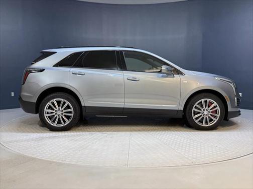 2025 Cadillac XT5 Sport