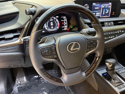 2021 Lexus ES 350 Base