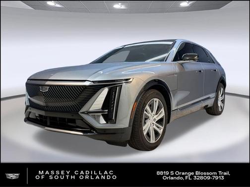 Argent Silver Metallic 2024 Cadillac LYRIQ Tech
