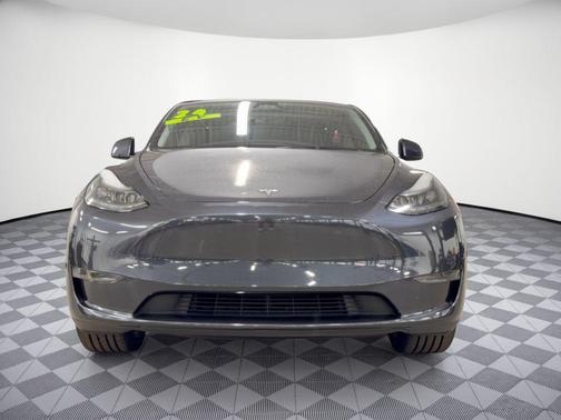 Gray 2024 Tesla Model Y RWD