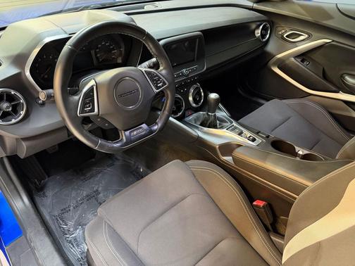 Hyper Blue Metallic 2017 Chevrolet Camaro 1LT