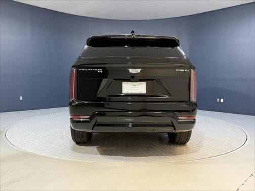 2025 Cadillac Escalade Sport