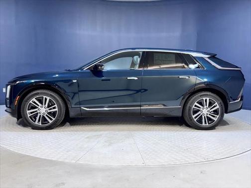2025 Cadillac LYRIQ Luxury w/1SC