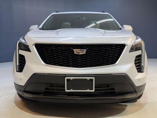 Crystal White Tricoat 2019 Cadillac XT4 Sport
