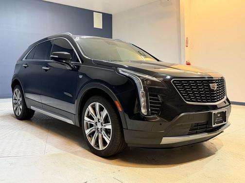 Stellar Black Metallic 2023 Cadillac XT4 Premium Luxury
