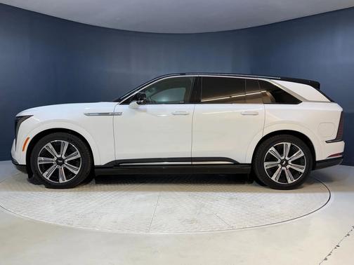 2025 Cadillac Escalade IQ Luxury 1