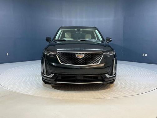 2022 Cadillac XT6 Premium Luxury FWD