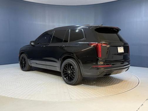 2022 Cadillac XT6 Premium Luxury FWD