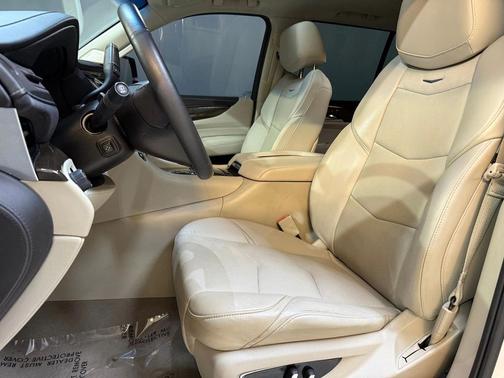 2018 Cadillac Escalade Luxury