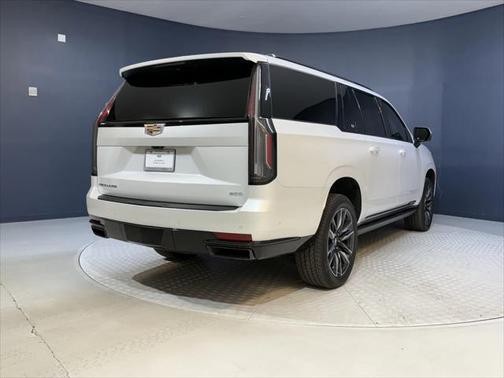2024 Cadillac Escalade ESV Sport