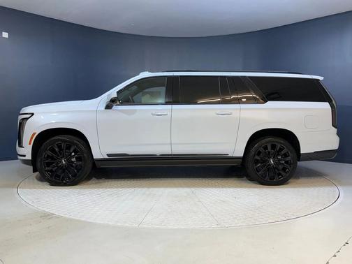 2026 Cadillac Escalade ESV Sport
