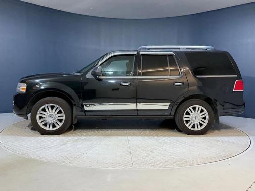 2014 Lincoln Navigator Base