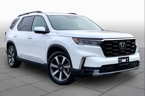 Platinum White Pearl 2023 Honda Pilot AWD Elite