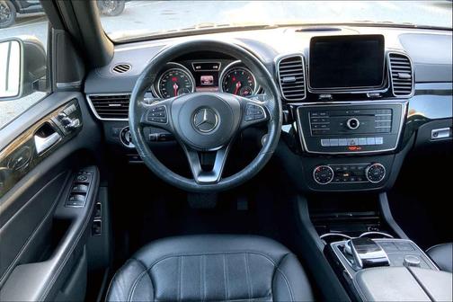 2017 Mercedes-Benz GLS 450 4MATIC