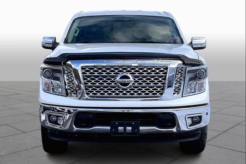 2017 Nissan Titan SL