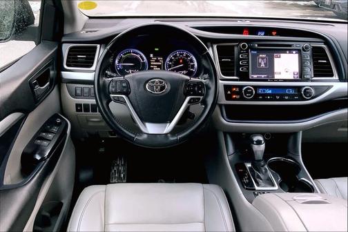 2019 Toyota Highlander Hybrid XLE
