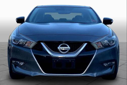 Gun Metallic 2016 Nissan Maxima 3.5 Platinum