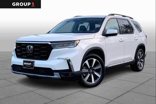 2023 Honda Pilot Touring 8-Passenger