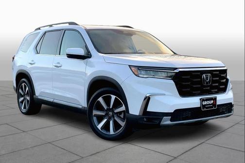 2023 Honda Pilot Touring 8-Passenger